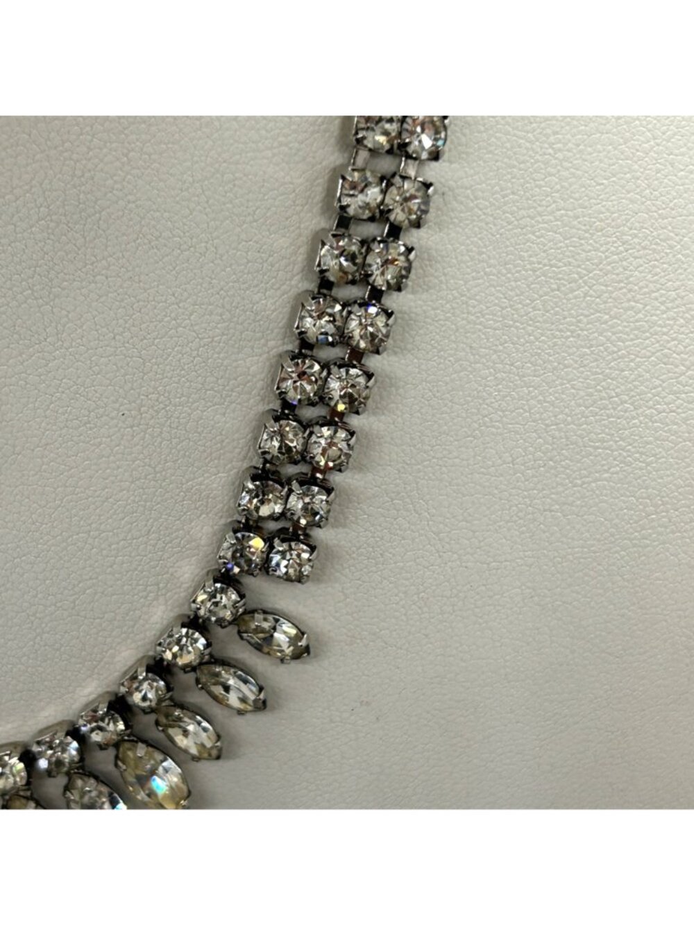 Vintage Silver Tone Clear Rhinestone Choker Necklace Teardrop Navette Marquise A - Picture 4 of 11